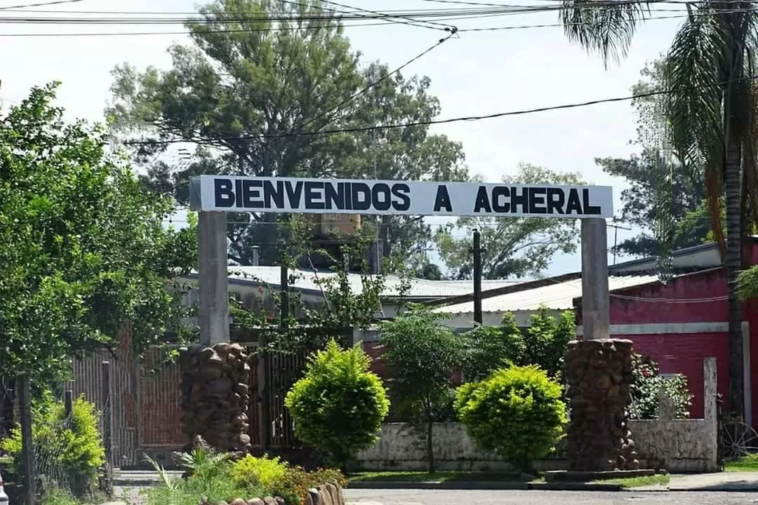 COMUNA DE ACHERAL. Acceso al pueblo ubicado en el departamento Monteros. Foto: Facebook Comuna de Acheral