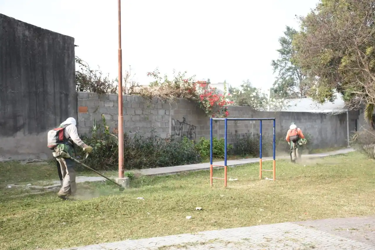 RECORRIDOS. Intensifican los operativos de limpieza en la ciudad. Foto: Municipalidad de Tafí Viejo