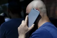 Los detalles del DNU que declara servicios públicos a internet, telefonía y TV paga