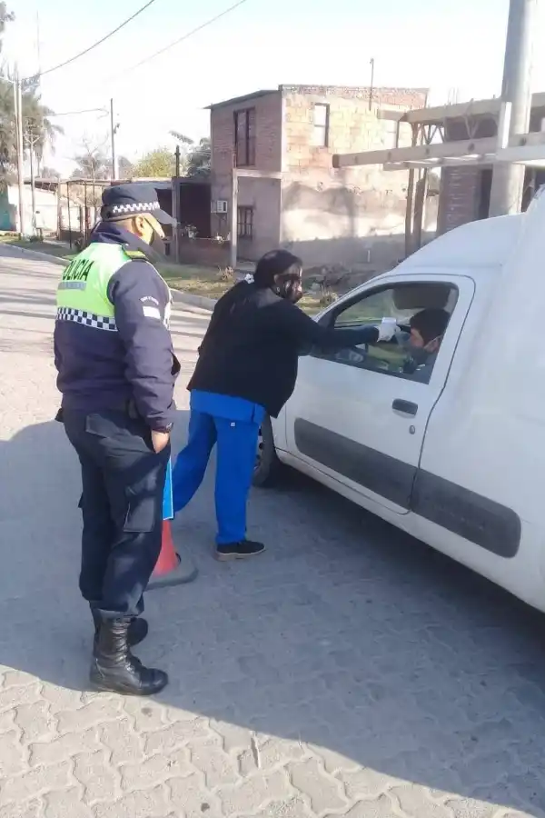 CONTROLES. En Villa Belgrano. Facebook de la Comuna Rural