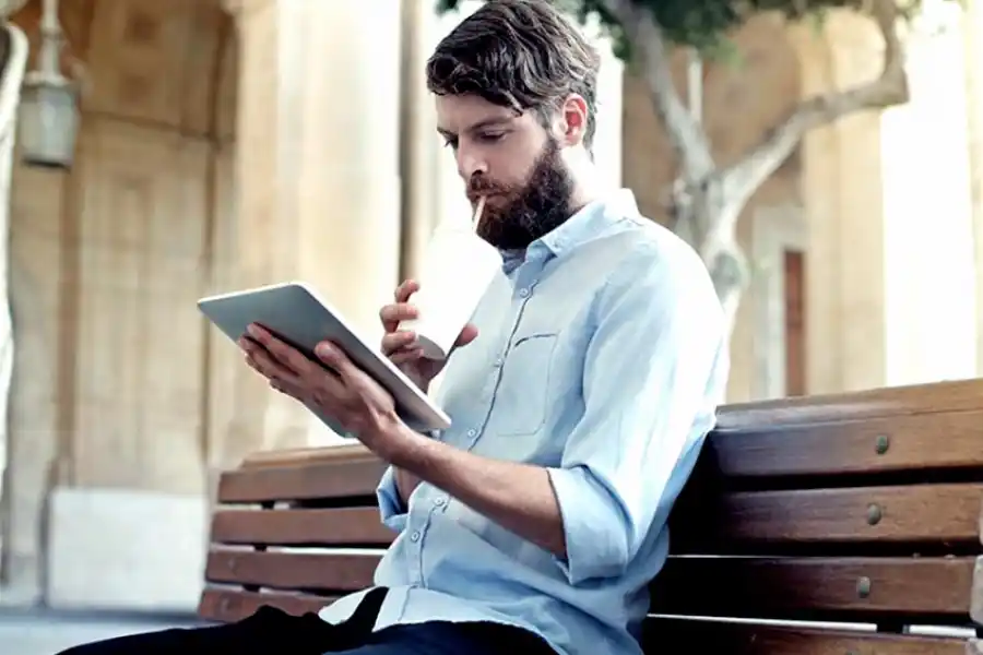 Los detalles del DNU que declara servicios públicos a internet, telefonía y TV paga