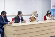 Cómo actuar ante un caso de covid-19 en oficinas públicas: dieron una capacitación en el COE