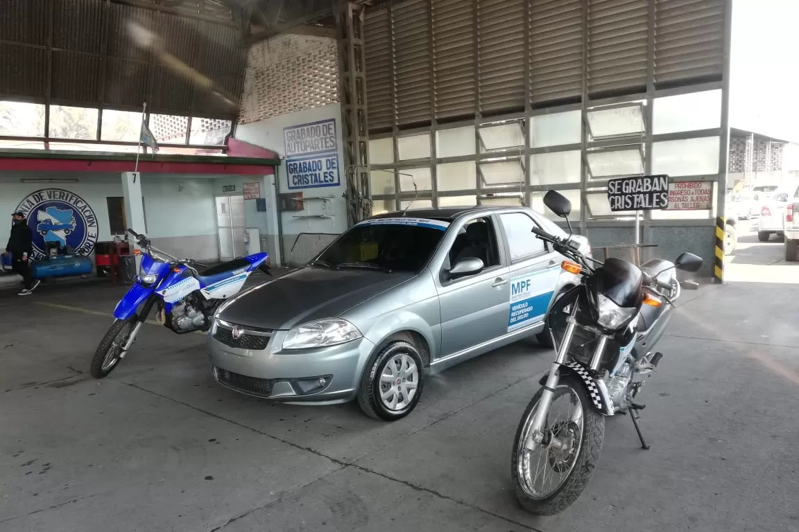 El Ministerio Fiscal entregó tres vehículos a la Policía para tareas de prevención