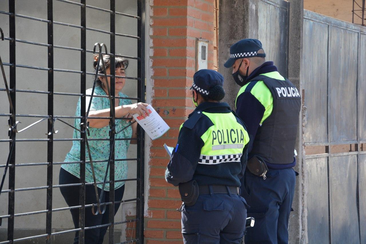 La Policía brindó asistencia en las escuelas que fueron vandalizadas 