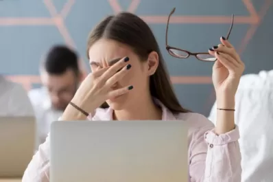 ¿Los ojos se te ponen rojos? No tardes en consultar con un oftalmólogo