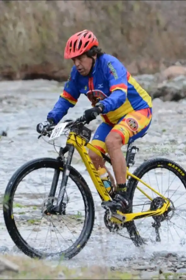 MUY ACTIVO. Jesús Durán tiene 63 años y es profesor de educación física. 