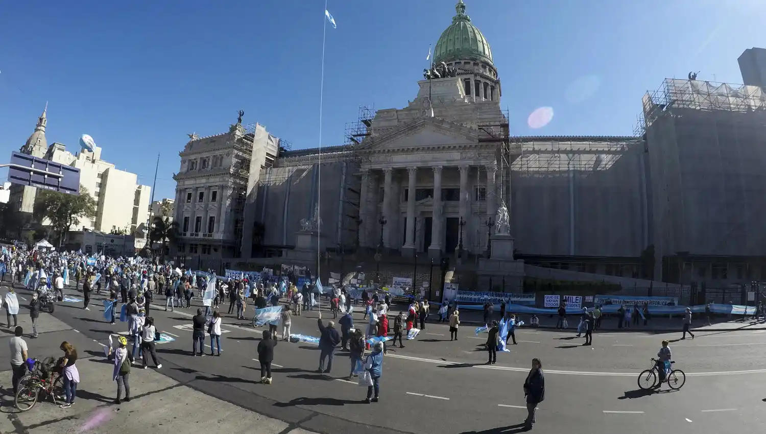 INTENSO DEBATE. Más de 10 horas demandó el debate en el Senado.