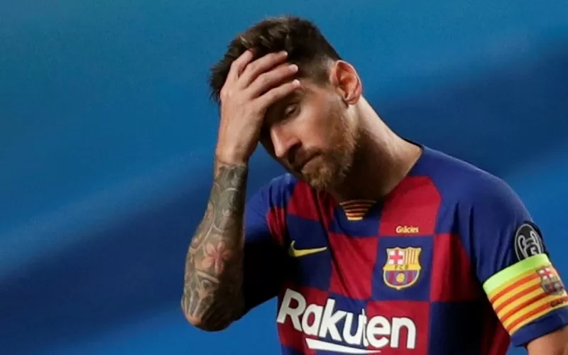 Messi continúa en silencio y el Barcelona lo espera el domingo para las pruebas médicas