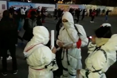 Con una clase de zumba frente a la Casa de Gobierno pidieron la reapertura de los gimnasios