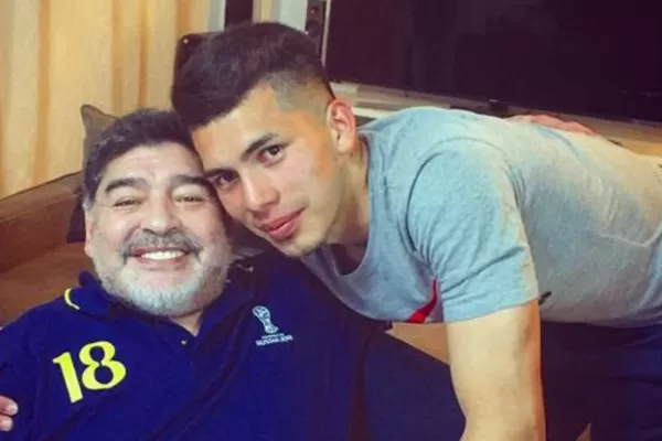 Rosales y el cuento del tío, nada menos que con Maradona