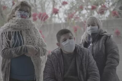 Lloraron por haber contagiado, sonrieron al donar plasma