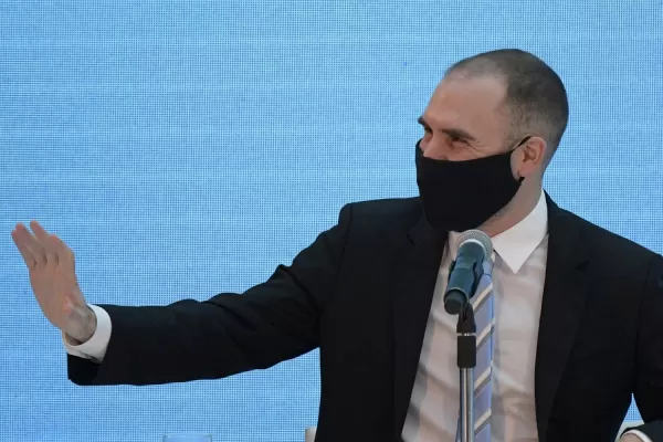 Según Guzmán, el Presupuesto 2021 apunta a impulsar la economía y a ordenar las cuentas