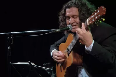 Lucho Hoyos se desdobla en las pantallas