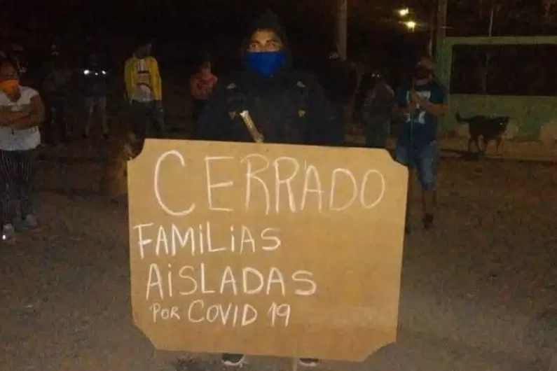 Unas 100 familias aisladas y barricadas en Delfín Gallo por un brote de coronavirus