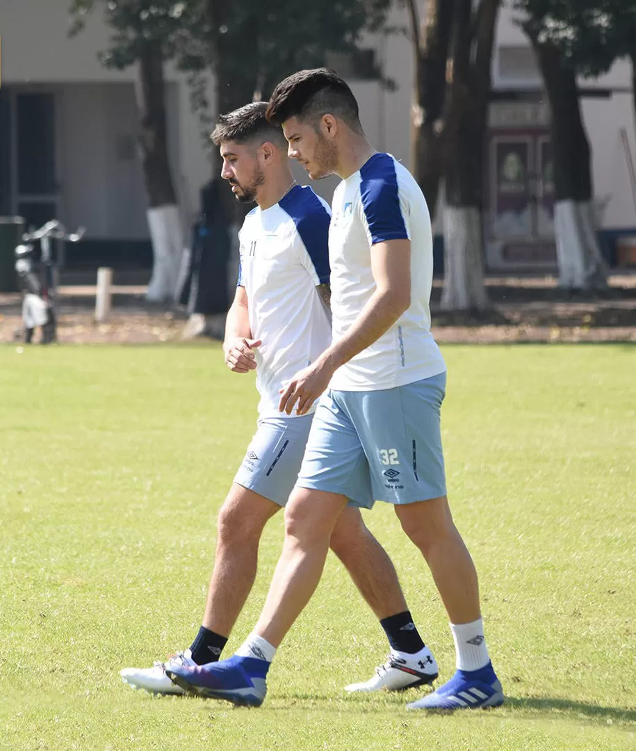 AVANZA LA PREPARACIÓN. Cristian Erbes y Guillermo Ortiz comparten uno de los turnos de entrenamientos del plantel. twitter@atoficial