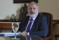 El Colegio de Abogados pide licenciar a Leiva y a Pedicone, y pone en duda una decisión legislativa