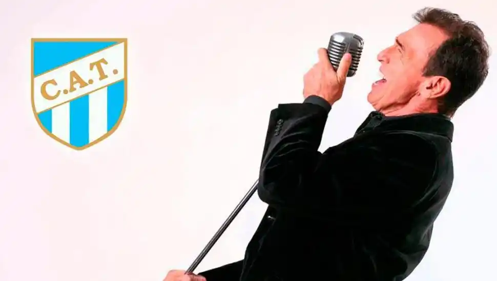 INTENSO. Marcantonio canta con fervor.