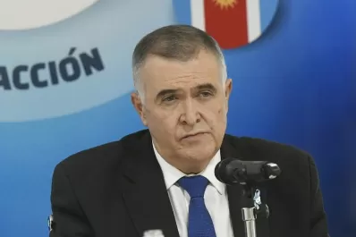 Con Manzur en Buenos Aires, Jaldo firmó una ley que esperaba la promulgación desde 2017