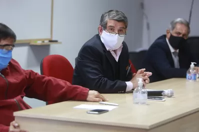 Bussi y Vermal quieren que Maley dé explicaciones sobre las usurpaciones en Villa Muñecas