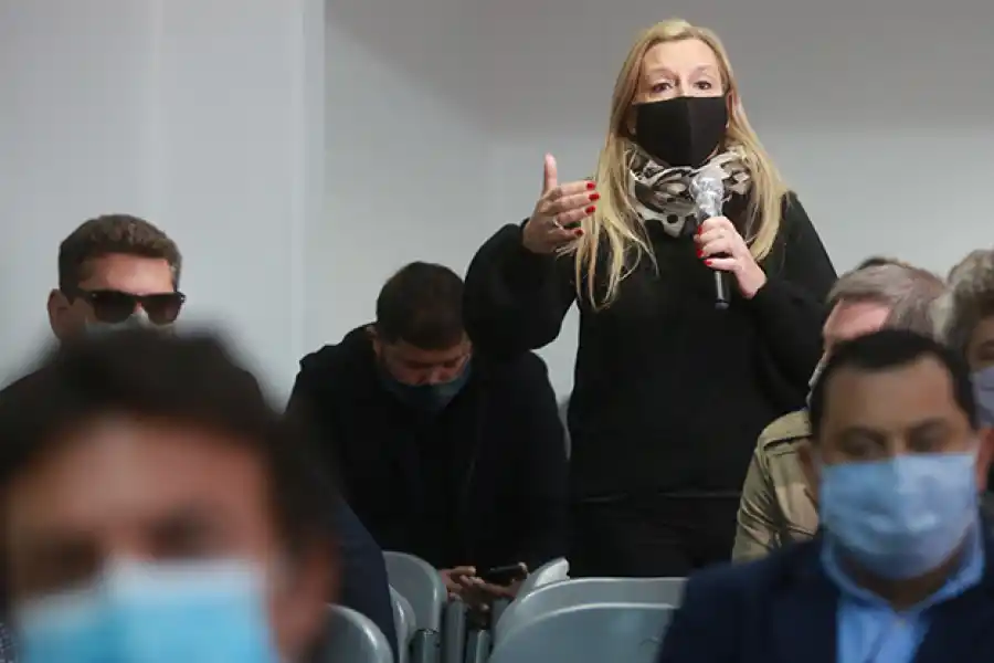 PEDIDOS. Gastronómicos fueron recibidos por el COE. Foto: Comunicación Pública