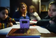 Tres de cada 10 docentes tienen un solo celular en su hogar