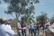 Ruralistas tucumanos bloquearon el paso a Santiago del Estero por la ruta 9 