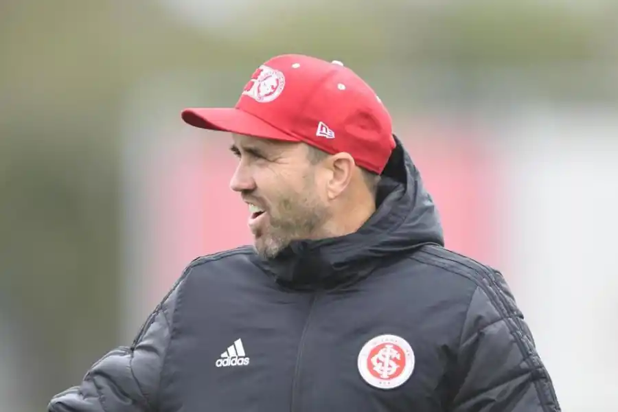 EN BRASIL. “Chacho” Coudet, DT de Inter de Porto Alegre, que está en el Grupo E.  