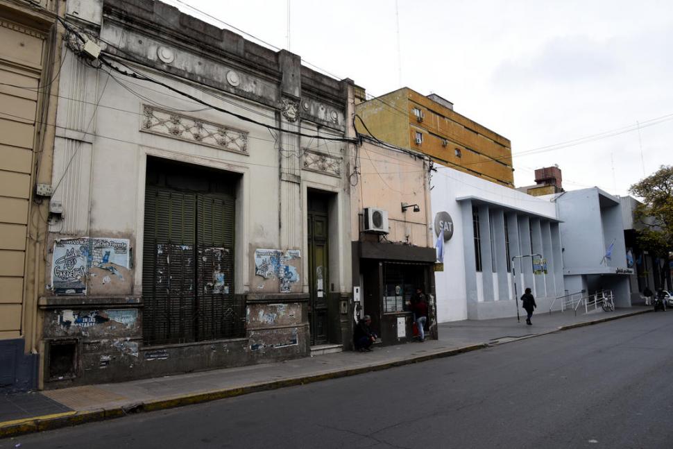 MONTEAGUDO AL 100. Al lado de la SAT otro edificio que sobrevive.