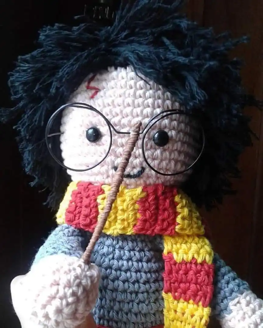 Emprendimientos creativos: ideas y fantasías se moldean a mano