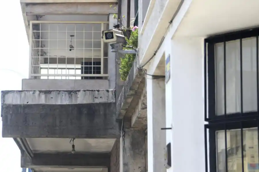 VIDEO. Las cámaras de una clínica grabaron el robo y el mortal ataque.  