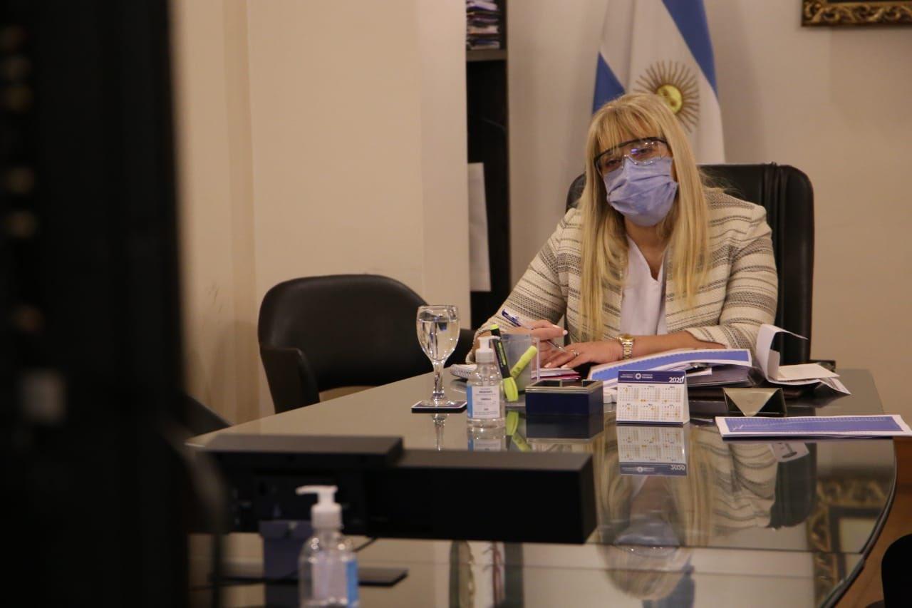 FUNCIONARIA. Rossana Chahla, ministra de Salud Pública. Foto: Prensa Siprosa