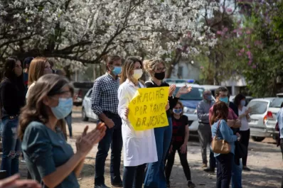 Los autoconvocados de la Salud homenajearán a Amenábar frente a la Casa de Gobierno