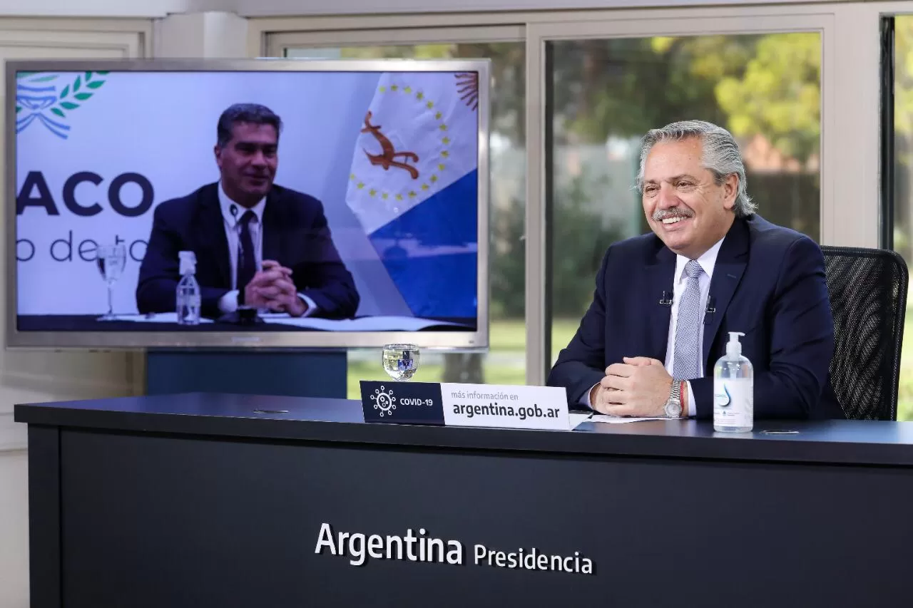 VIDEOCONFERENCIA. El presidente Fernández dialoga con el gobernador chaqueño Capitanich. Foto Prensa Casa Rosada