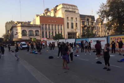 Trabajadores de la danza realizaron una intervención frente a la Casa de Gobierno