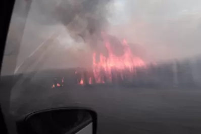 La quema de pastos y de cañaverales no se detiene en la provincia