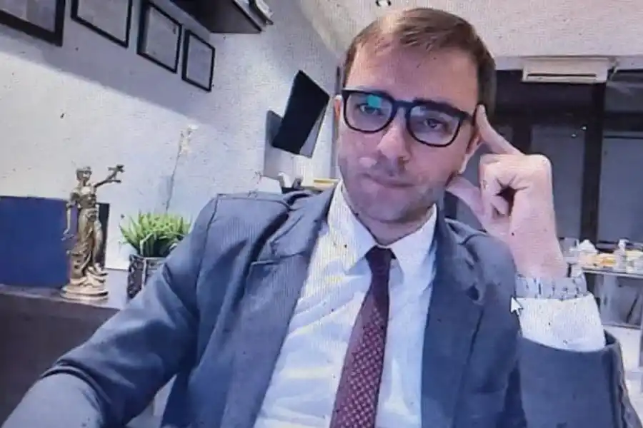 QUERELLA. Patricio Char.