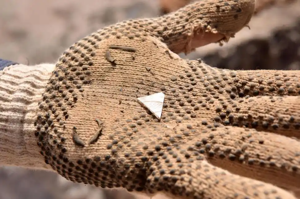 Fragmentos que fueron apareciendo durante las obras en 24 de Septiembre al 400. 