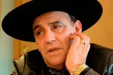 Chaqueño Palavecino: internado por coronavirus