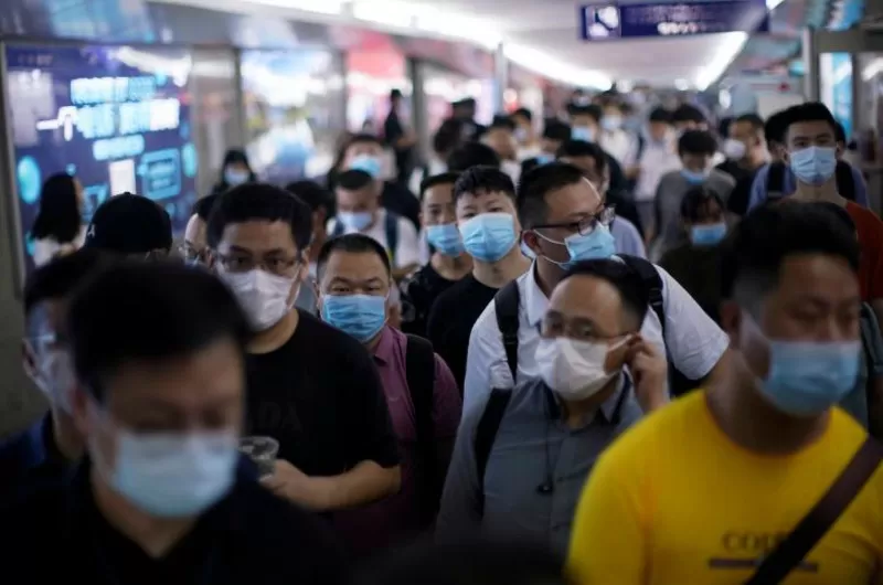 Más de 3.000 personas enfermas en China tras la fuga de una bacteria de un laboratorio