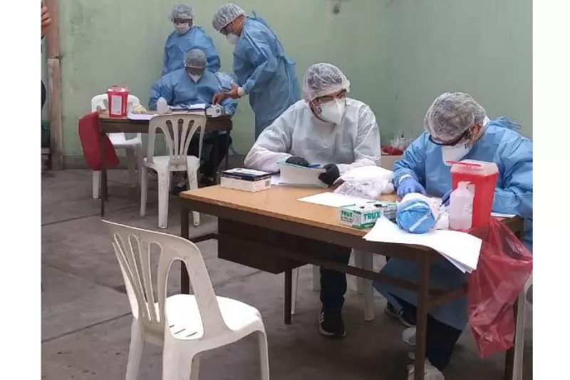 Presos hicieron un motín al enterarse que había casos de coronavirus en el penal: hay un guardiacárcel herido