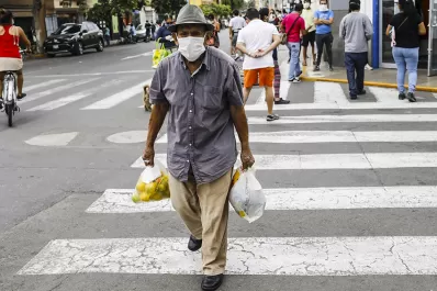 Mayoritario rechazo a los partidos y escasa intención de voto en Perú, según una encuesta