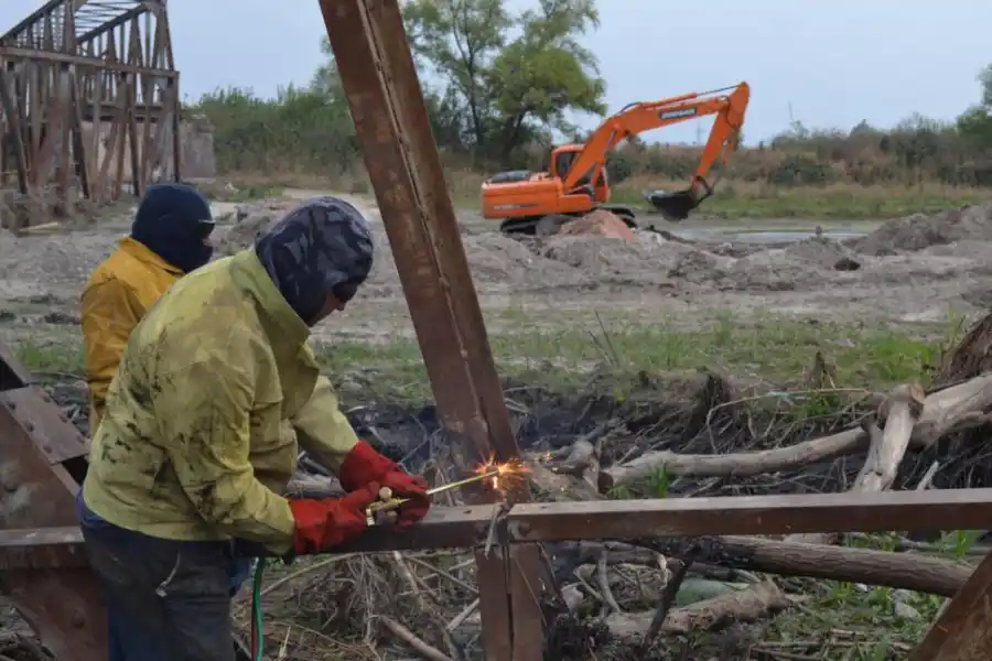 DESARMANDO LA ESTRUCTURA. La tarea demorará 40 días.  