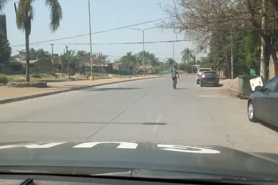 Poco movimiento en las calles de Yerba Buena en un Día del Estudiante atípico