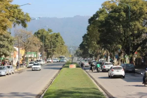 Taxistas de Yerba Buena piden un módulo  alimentario y que controlen a los ilegales