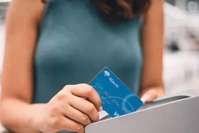 Así serán los servicios del Banco Macro durante el feriado de mañana