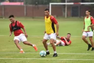 Pocos futbolistas,  mucha distancia en el regreso de San Martín