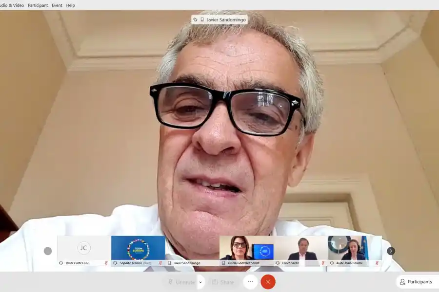 EMBAJADOR DE ESPAÑA. Javier Sandomingo durante su alocución. 