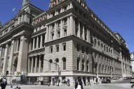 La Corte nacional declaró admisible el per saltum y frenó el traslado de los jueces