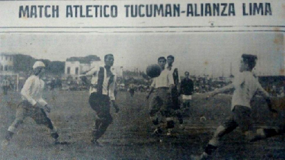 RECUERDO. La foto de un diario peruano tras el Alianza Lima-Atlético de 1930.  