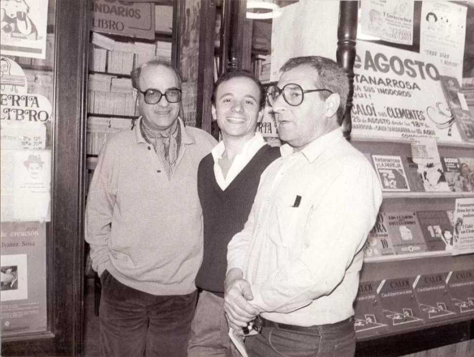 ENCUENTRO. Quino, Kostzer y Carlos Garaycochea, en el año 2000. 